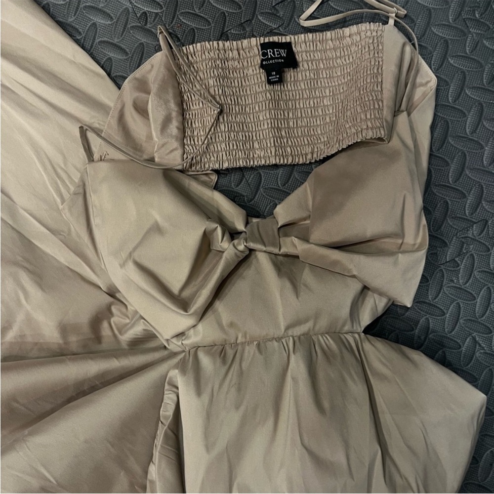 NWOT J. Crew Collection Bow Front Cutout Midi Dress in Stretch Taffeta Khaki Tan - Picture 3 of 4